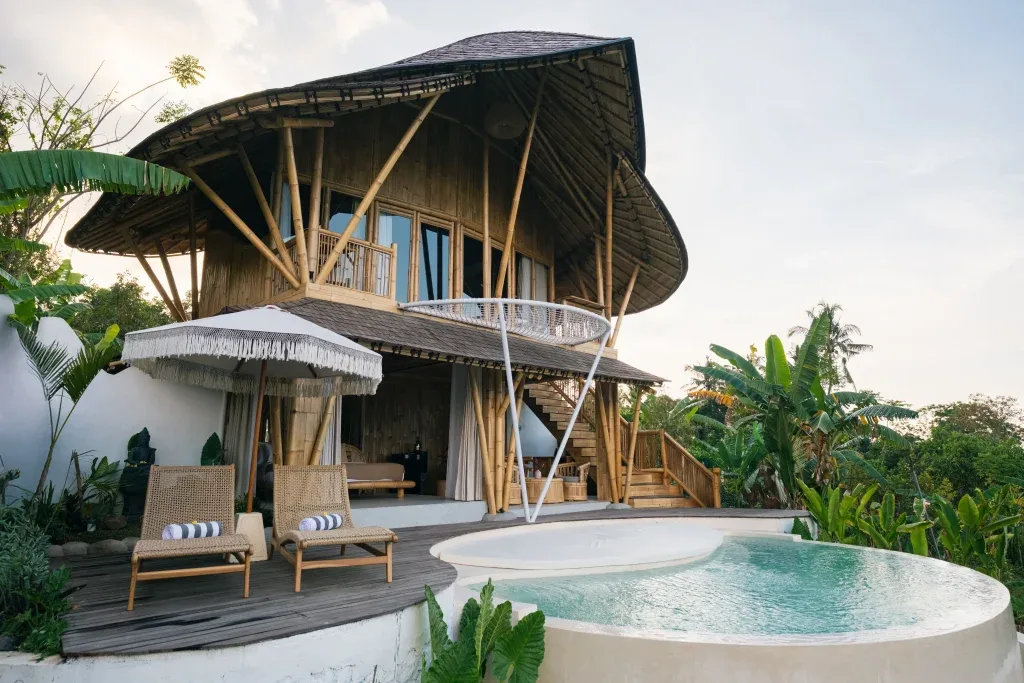 Kala Villa, bamboo accommodation in Sambangan